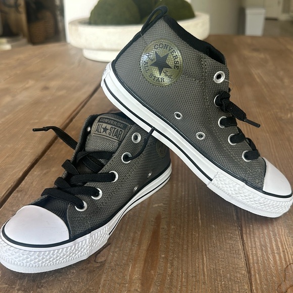 Converse ALL STAR Kicks Kids Army Green Khaki Black Brand New US1/13.5UK/32EU - Picture 1 of 8